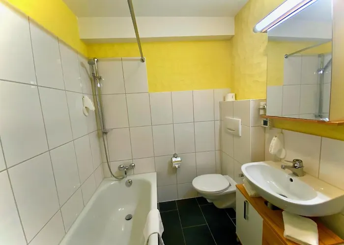 كوليناريوم آن دير جليمس فندق